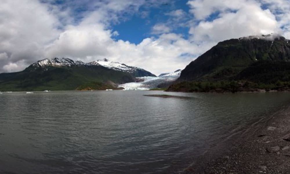 Mendenhall Lake Kayaking Adventure Tour Image 4