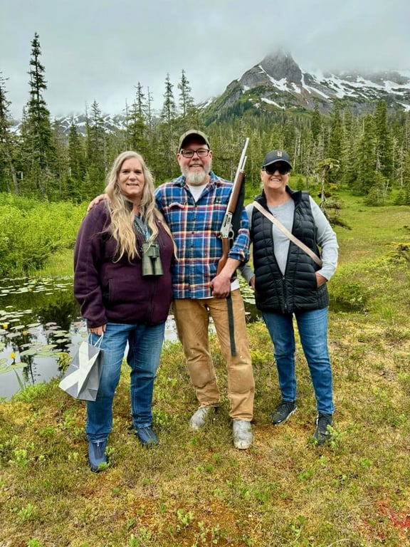 Guided Passenger Van Wildlife and Bear Viewing Tour Tour Image 3
