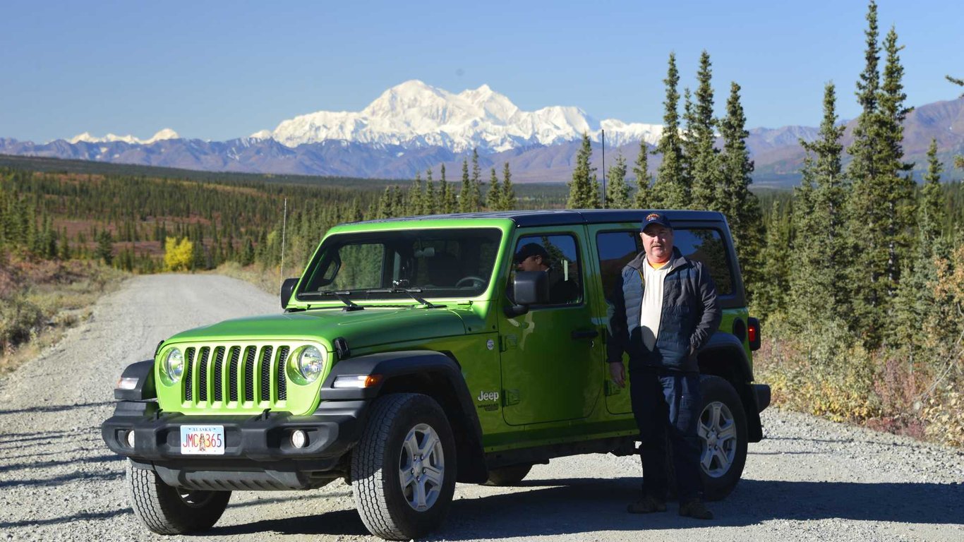 Denali Highway Jeep Excursion Tour Image 3