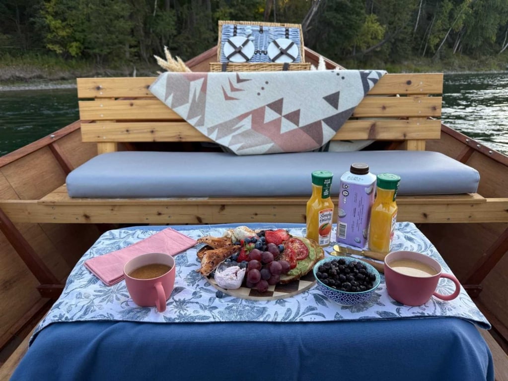 River Brunch Float Tour Image 3