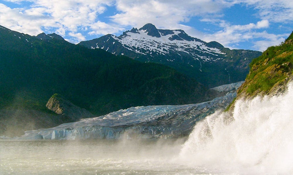 Mendenhall Glacier Paddle & Hike Tour Image 6