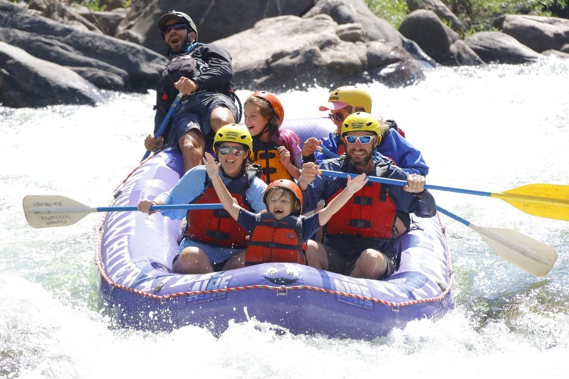 Yellowstone River Evening Raft Trip Tour Image 2