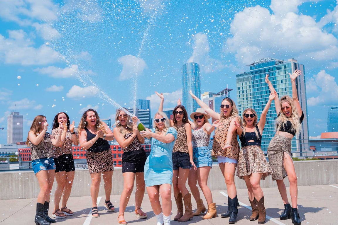 The Ultimate Birthday / Bachelorette Party Photoshoot Experience Tour Image 12