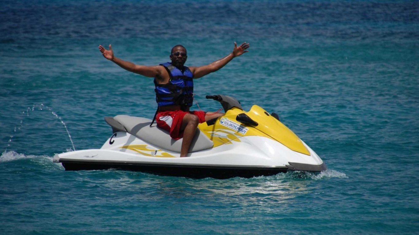 Boat in Puerto Plata image