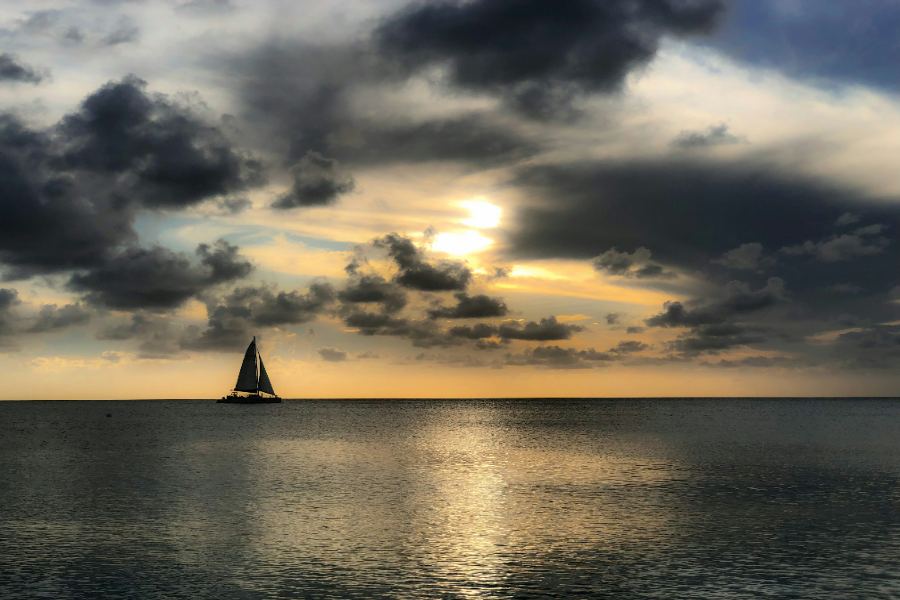 Cayman Islands on a Budget: Money-Saving Tips for Travelers