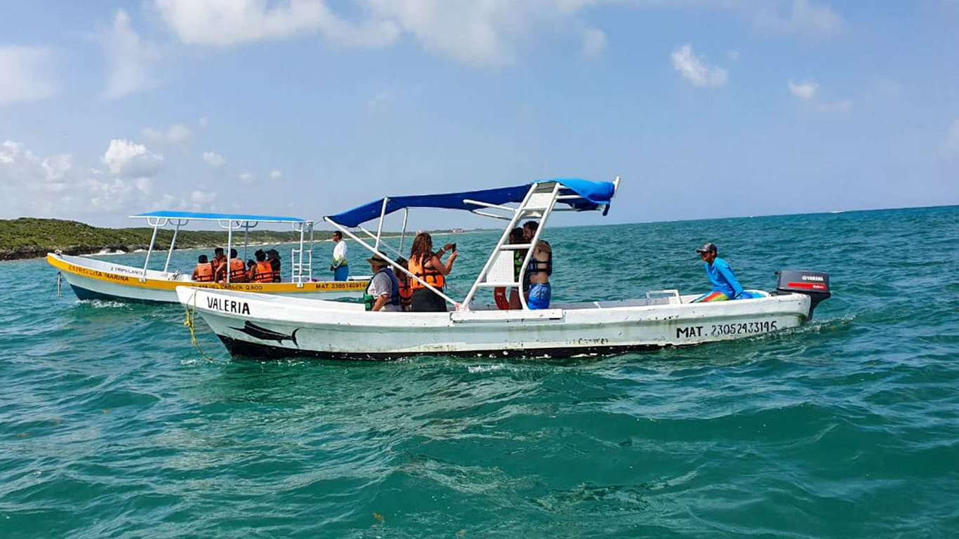 Thumbnail of video about Boat in Belize City