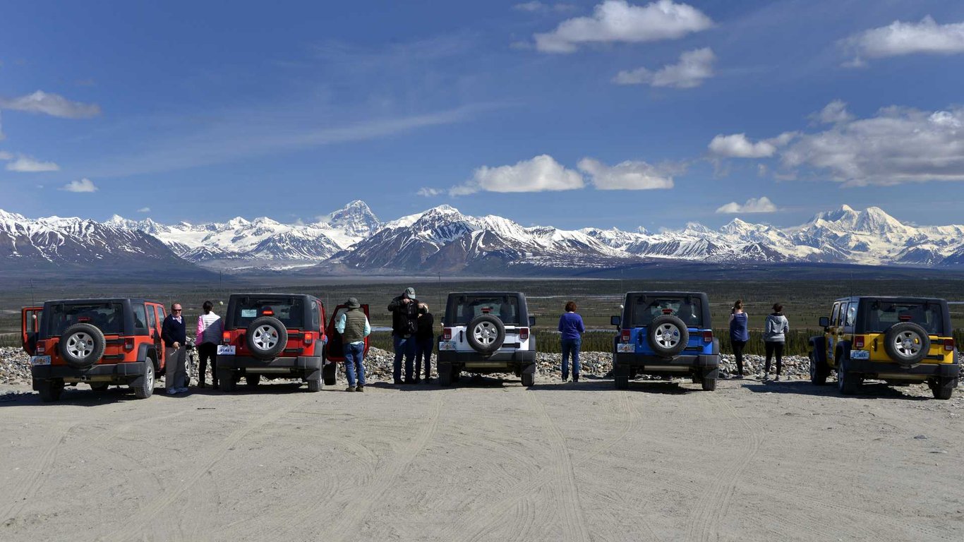 Denali Highway Jeep Excursion Tour Image 4
