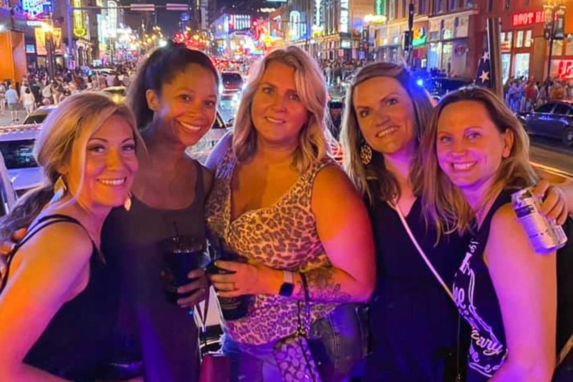 All-Inclusive Pub Crawl Tour Image 8