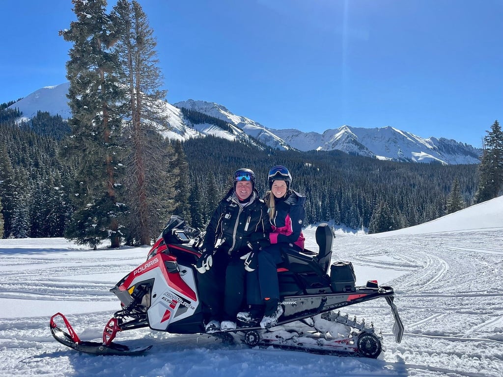 2 Hour Guided Snowmobile Tour Alta Lakes Tour Image 7