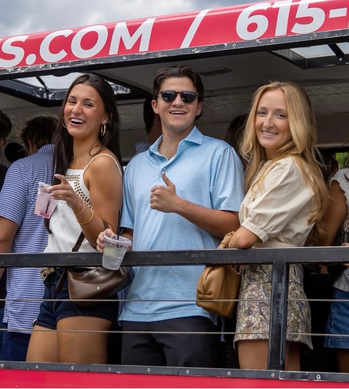 Nashville Party Bus with Bartender & DJ Tour Image 4
