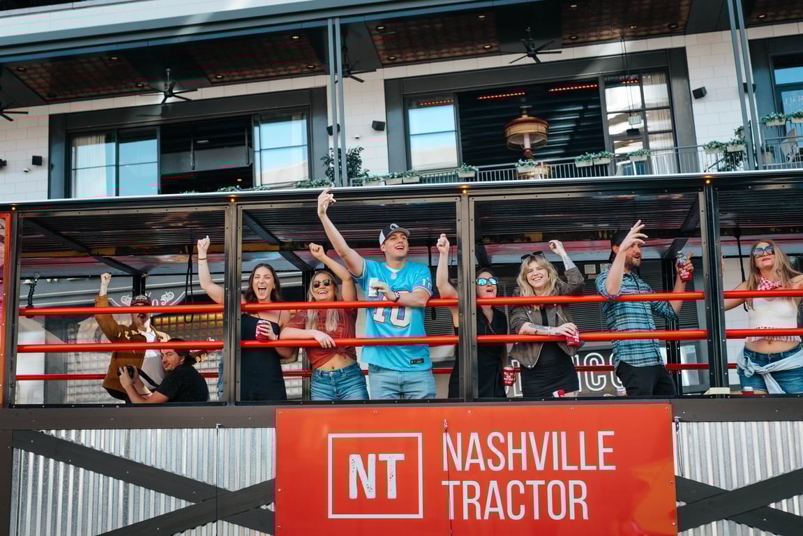 Private Nashville Tractor Party Wagon - Large image