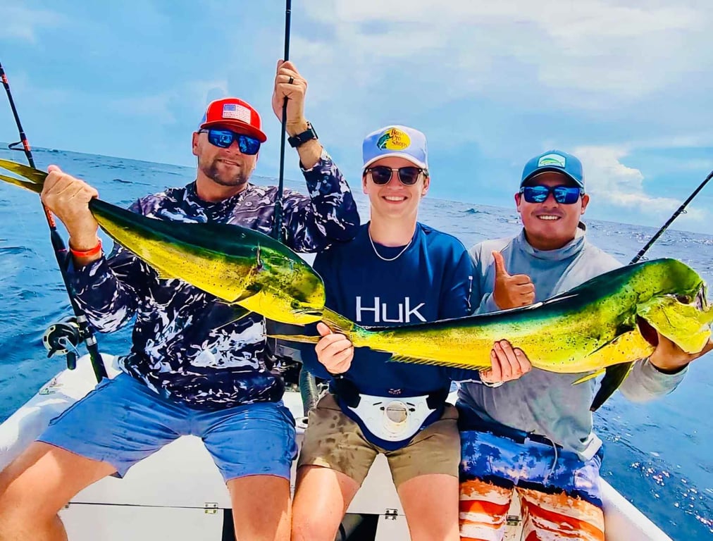 Costa Maya Fishing Tour & Beach Club Tour Image 6