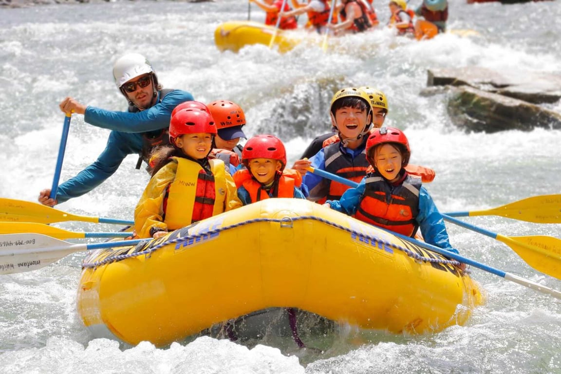 Yellowstone River Half-Day Raft Trip Tour Image 4
