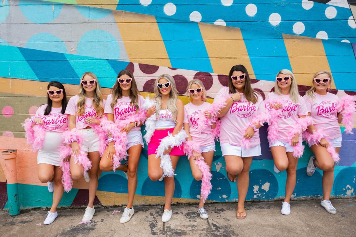 The Ultimate Birthday / Bachelorette Party Photoshoot Experience Tour Image 13