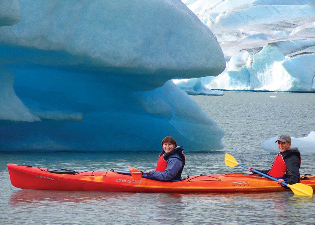 Mendenhall Lake Kayaking Adventure Tour Image 3