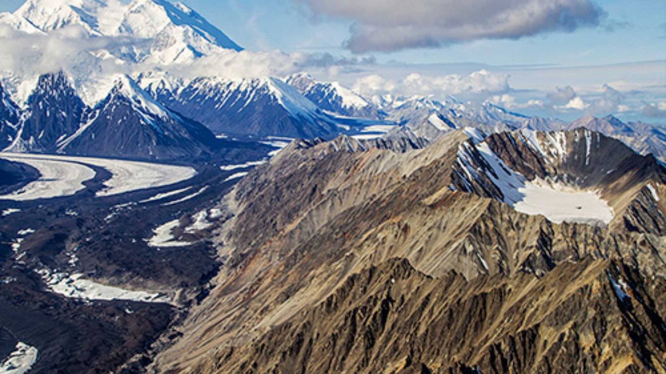 Denali Express Flight Tour Image 5