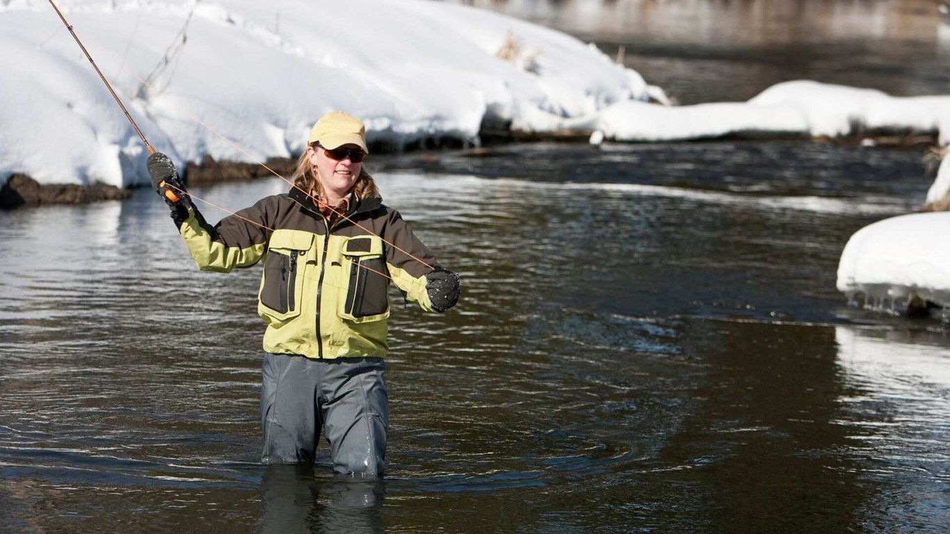 Winter Fly Fishing The Uncompahgre - Half Day Tour Image 3