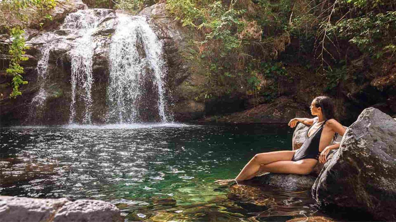 Waterfall in San Juan image