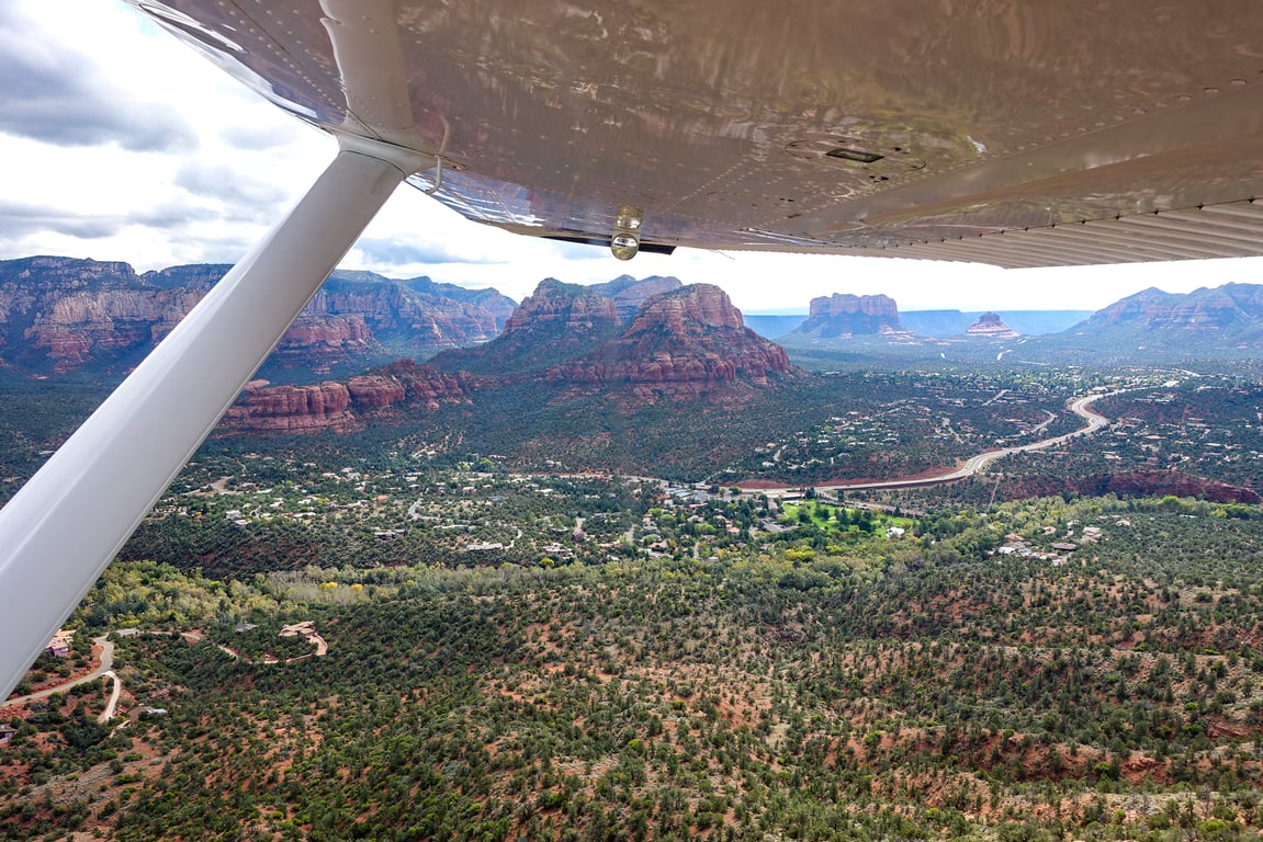 Sedona Air & Jeep Tour- 2.5 Hour Flightseeing and Schnebly Hill Jeep Adventure (Up to 6) Tour Image 2