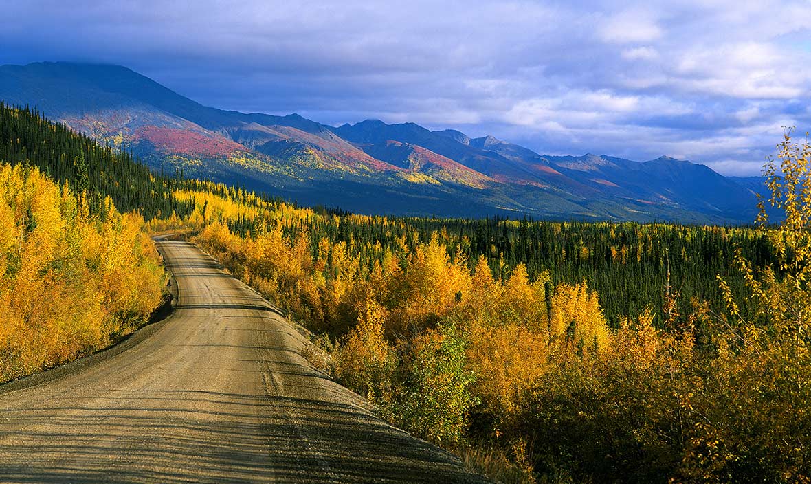 Klondike Highway vs The Skagway Train image