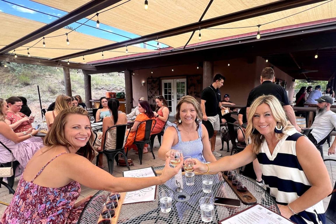Vines & Vistas: Kayak and Wine Experience image