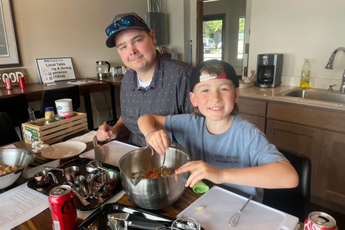 Taste of Ketchikan: Wild Alaskan Salmon Cooking Class Tour Image 8