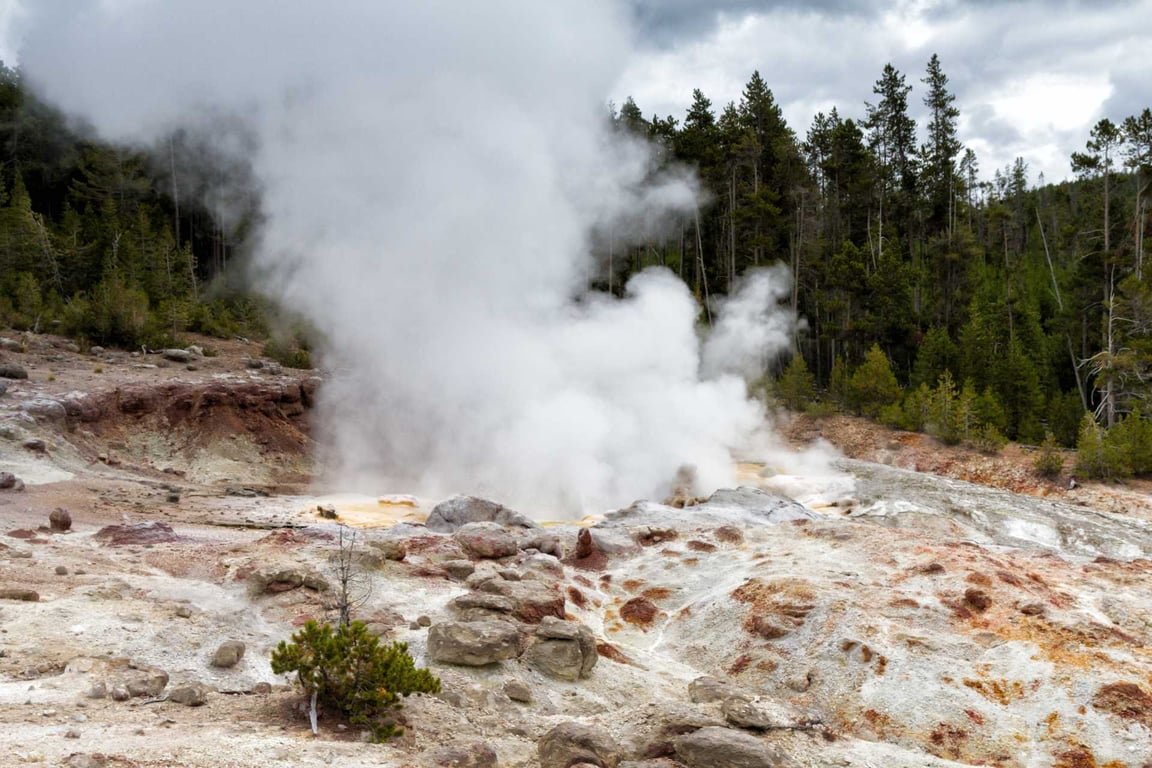 Yellowstone Geyser Full Day E-bike Tour Tour Image 3
