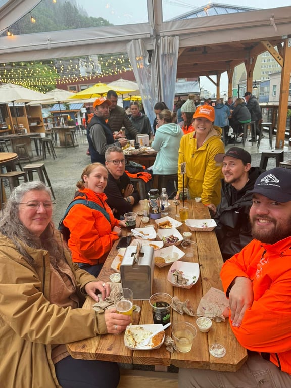 A Tour with Taste image