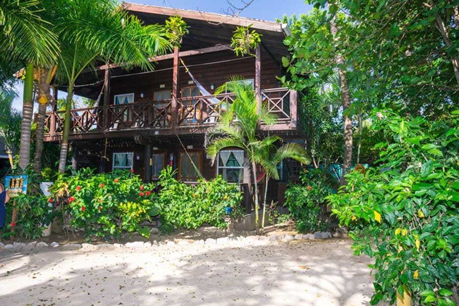 Best Hotels & Resorts in Roatan