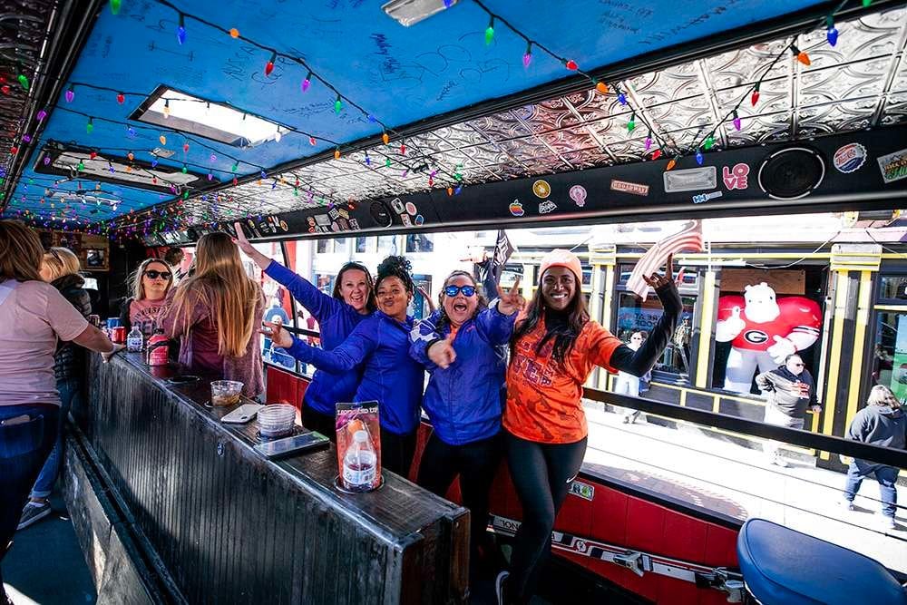 Nashville Party Bus with Bartender & DJ Tour Image 4