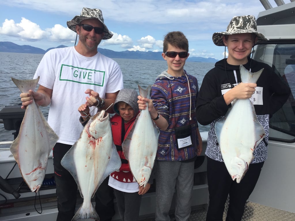 Halibut Fishing Charter Tour Image 3