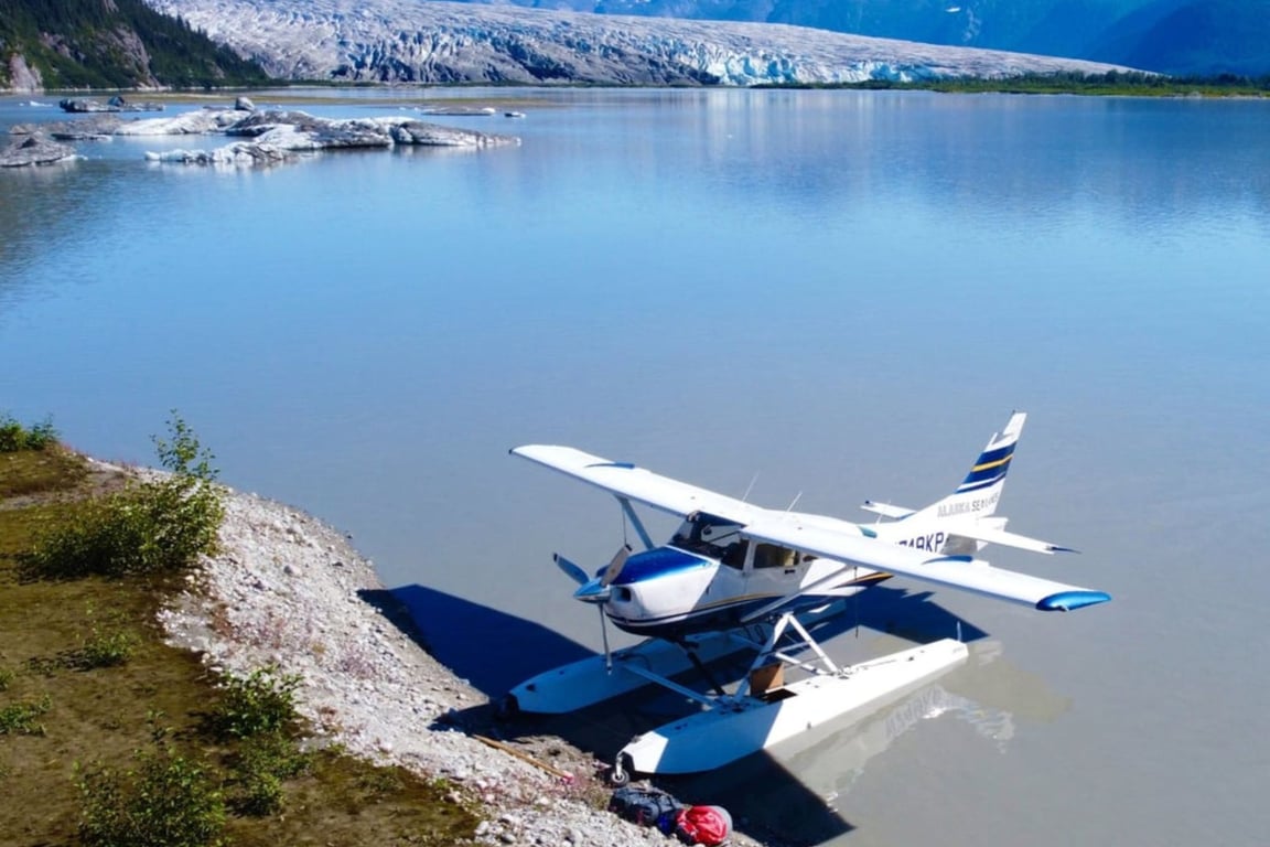 Norris Glacier Seaplane Paddle & Hike Tour Image 4