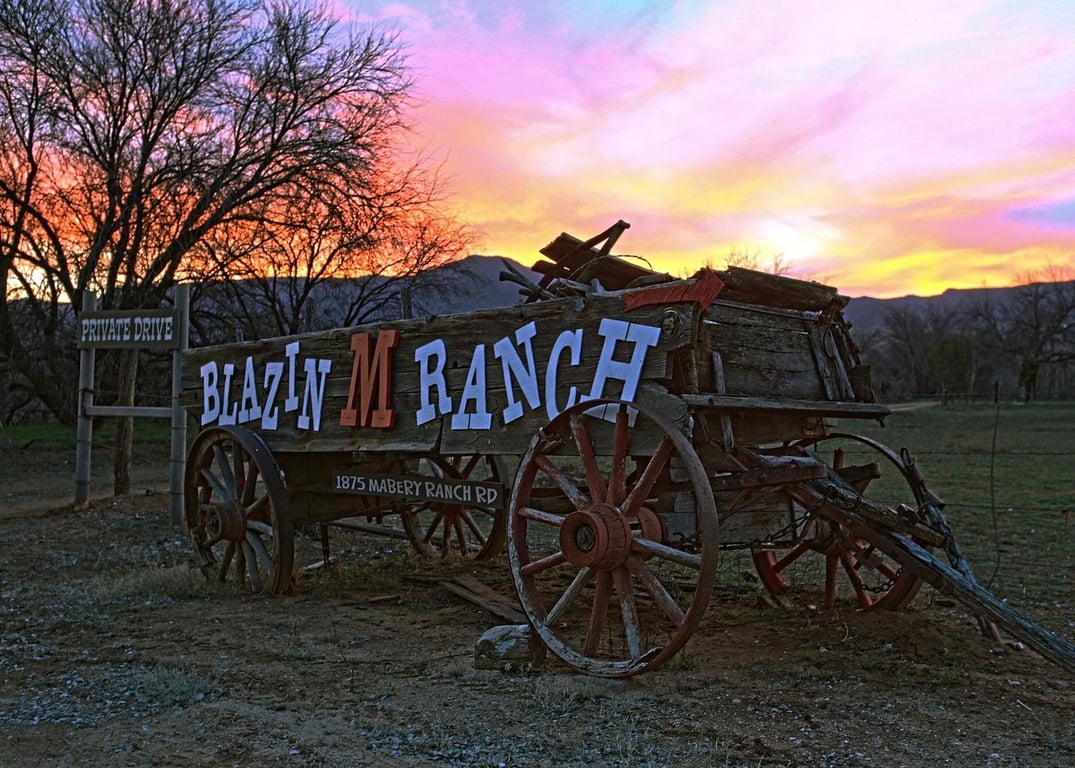 3.5-Hour Wild West Dinner Show and Frontier Town Experience at Blazin M Ranch Tour Image 3