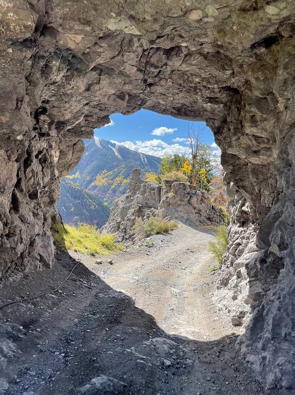 Half Day Telluride Jeep Tour Imogene Pass Tour Image 2