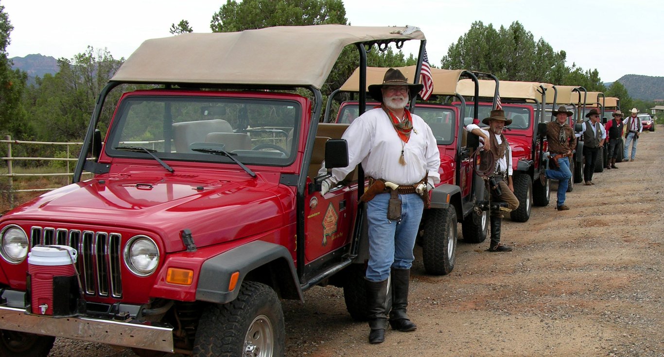Private Western Jeep Tour- 2-Hour Red Rock West Scenic Off-Road Sedona Experience (Up to 6) image