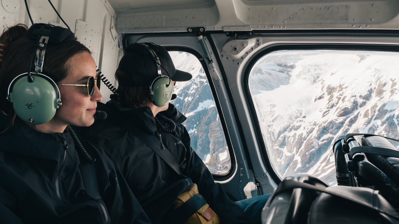 Helicopter Glacier & Dog Camp Adventure Tour Image 4