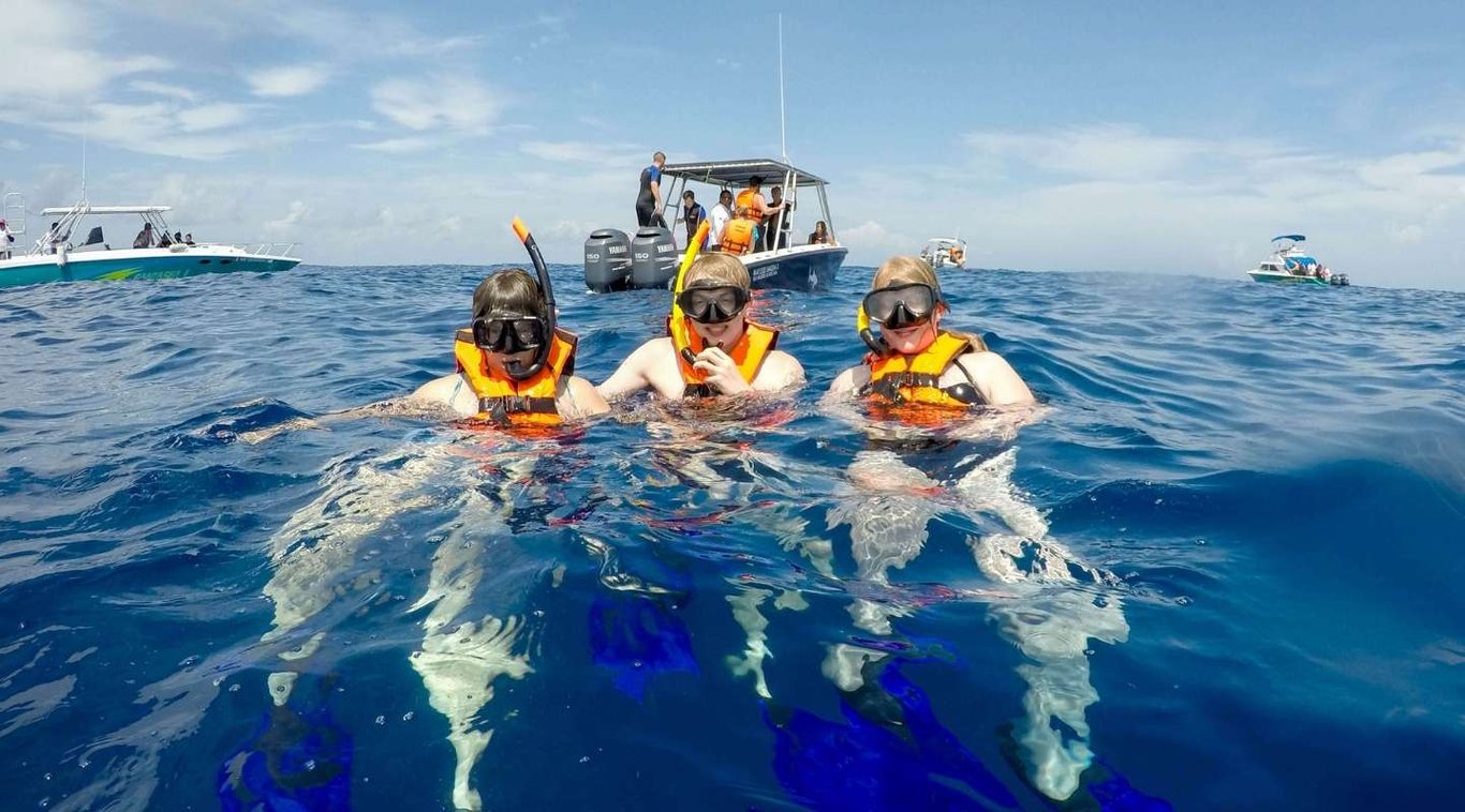 Goff's Caye Excursion From Belize City image