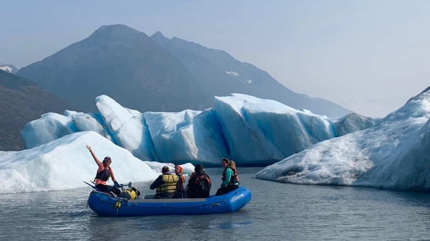Bears, Trains, & Icebergs Tour Tour Image 3