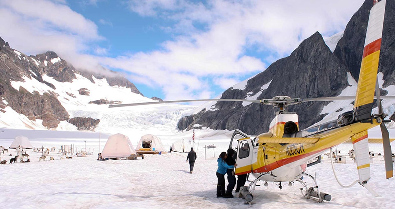 Mendenhall Glacier Helicopter & Dogsled Tour Image 4