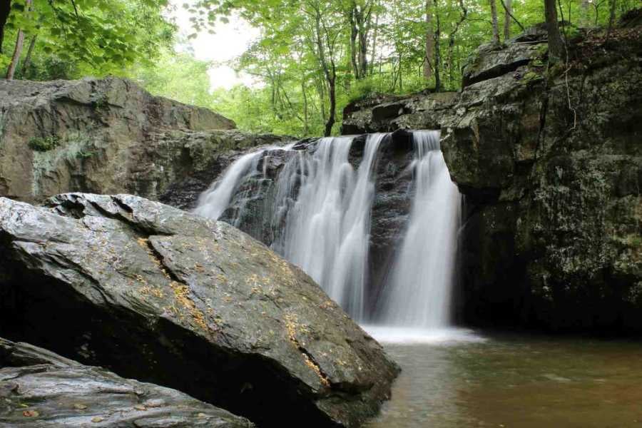 A beautiful view of the waterfall