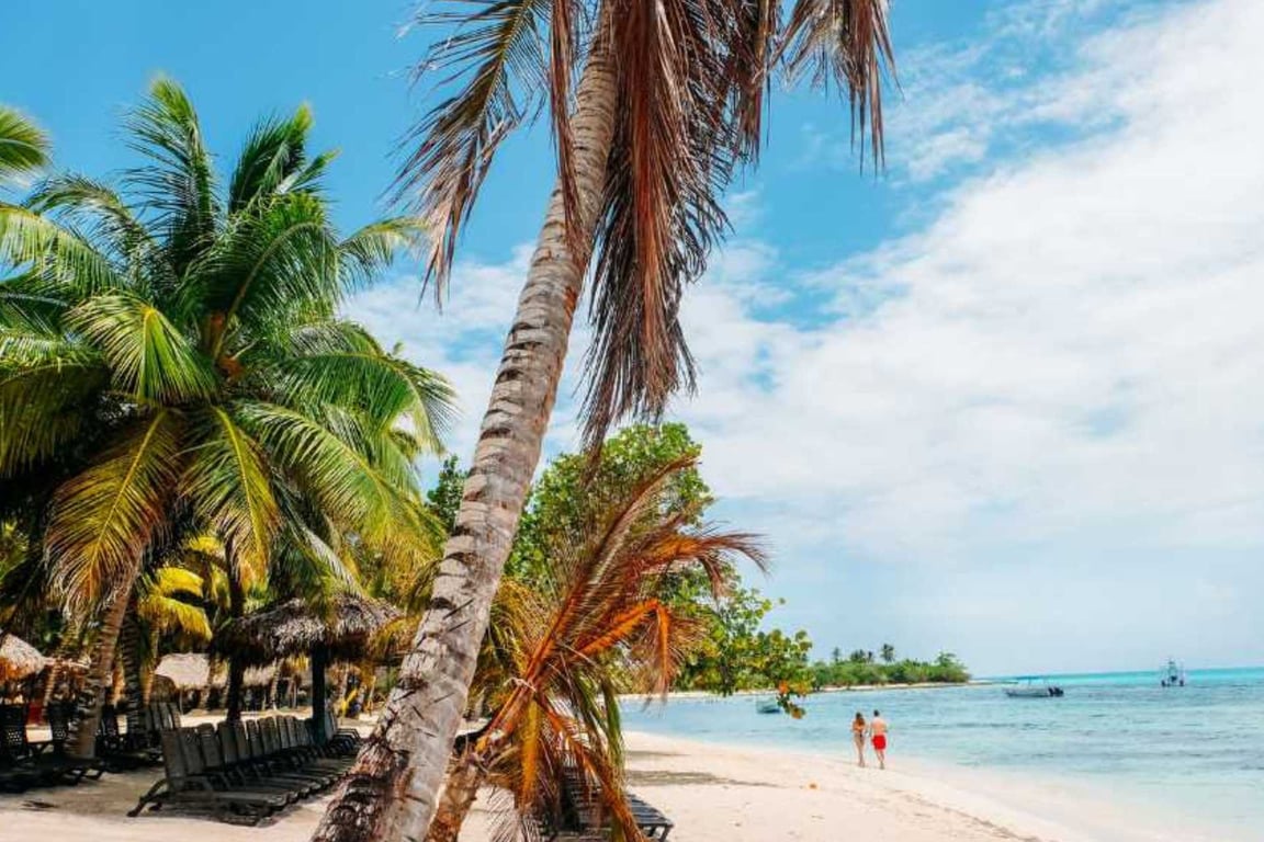 The Ultimate Roatan Itinerary: How to Spend a Week in Paradise image