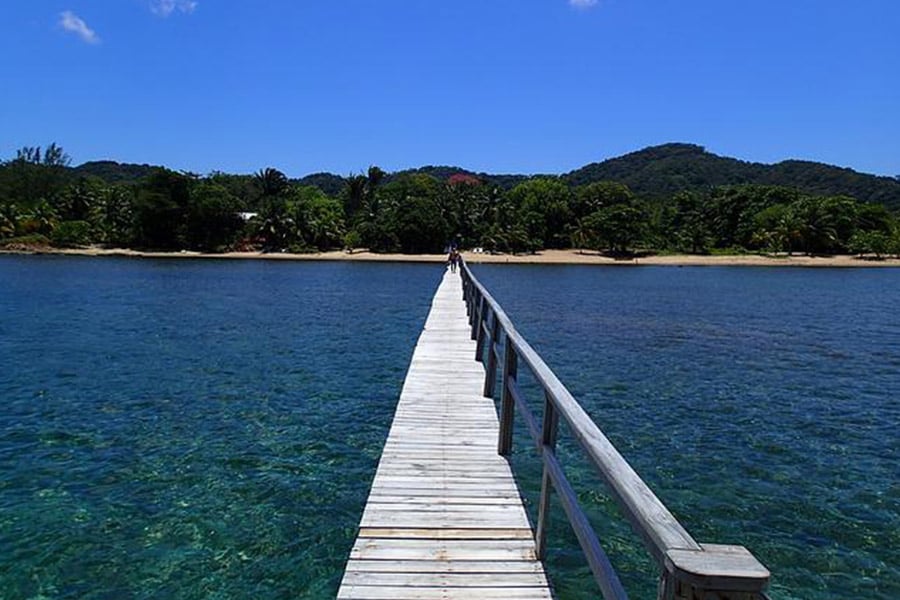 Roatan Honduras Beach Guide