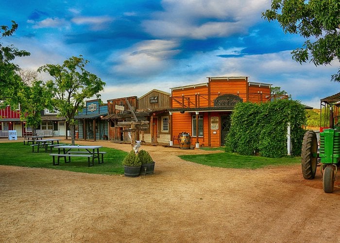 3.5-Hour Wild West Dinner Show and Frontier Town Experience at Blazin M Ranch Tour Image 8