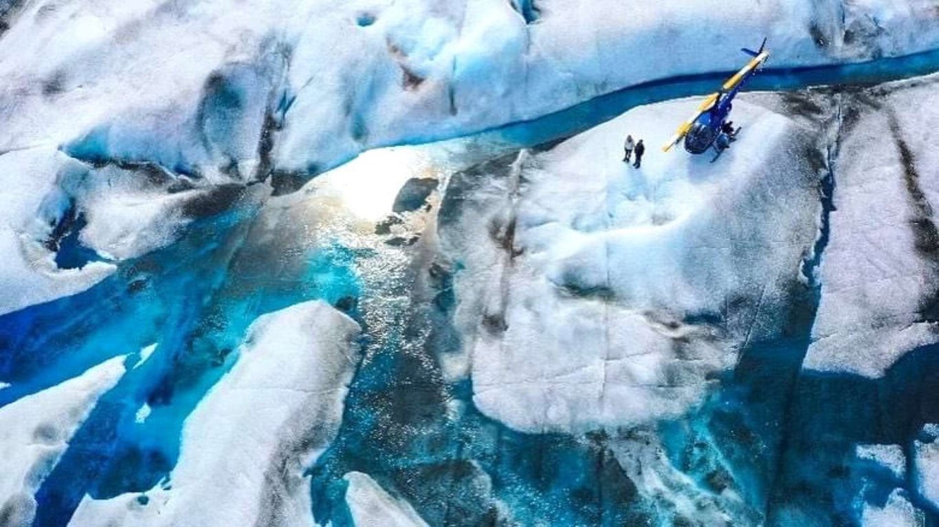 Knik Glacier Landing Tour Image 7