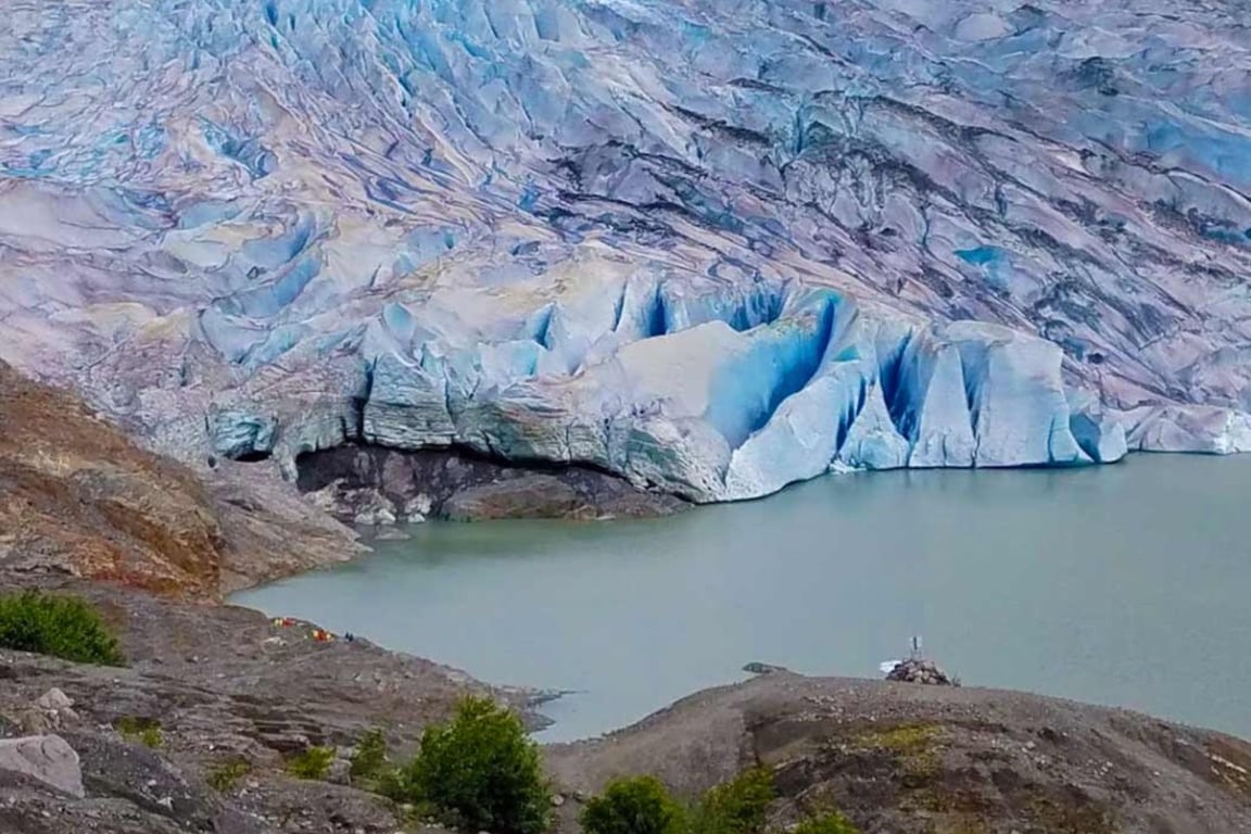 Mendenhall Glacier Hike Tour Image 7