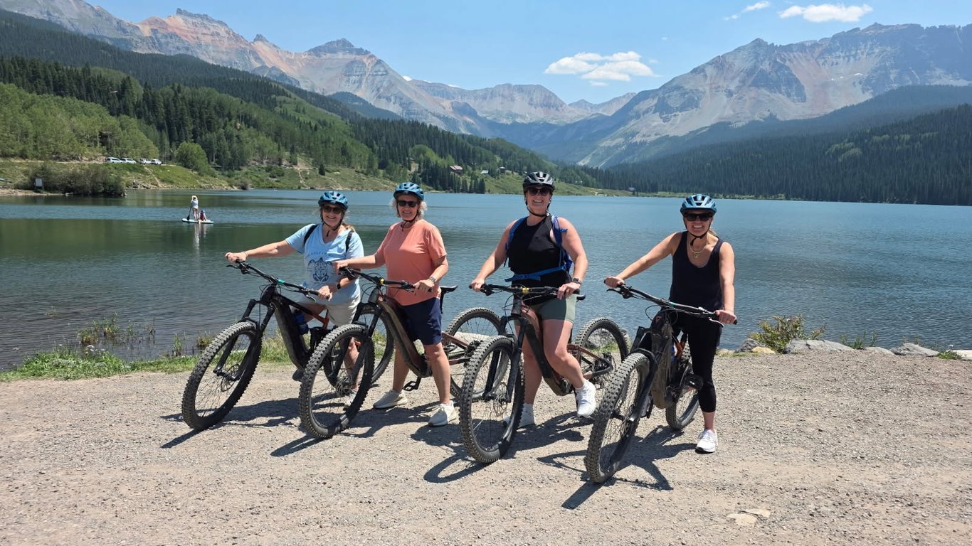 Great day of exploring on e-bikes review image 0