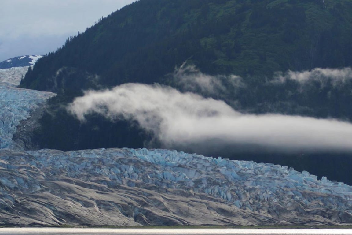 Taku Glacier Lodge Feast & 5-Glacier Seaplane Discovery Tour Image 5