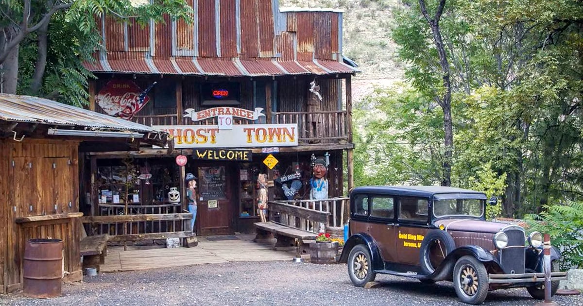 Shared 6-Hour Jerome Scenic Tour from Sedona Tour Image 1