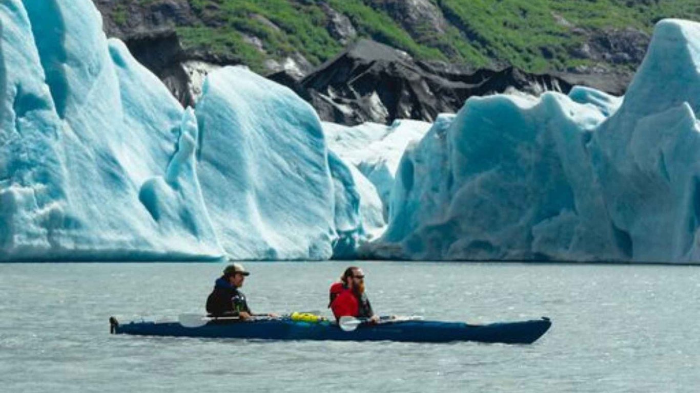 Glacier Blue Kayak & Grandview Train Tour Tour Image 6