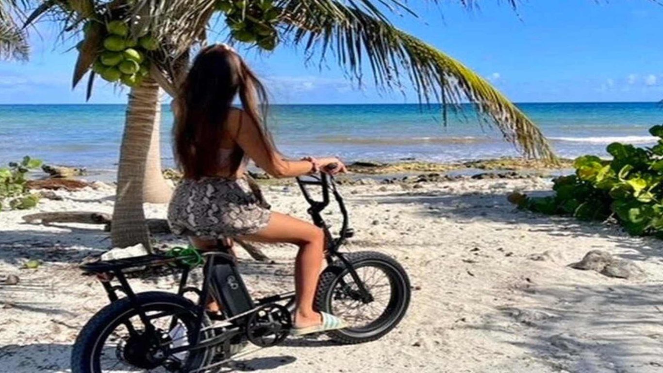 Bike in Cozumel image